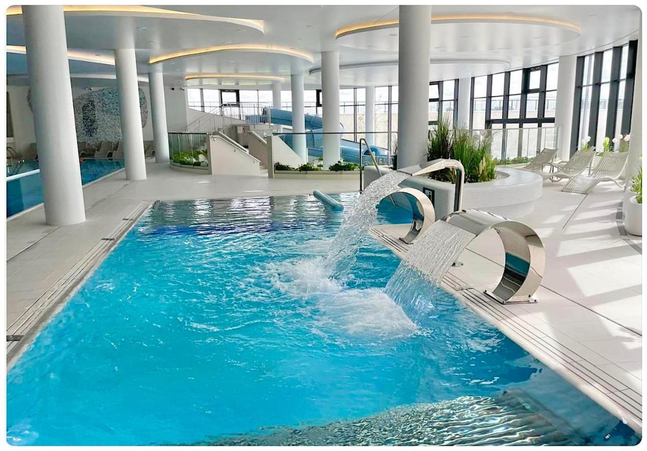 Hello Kolobrzeg Polanki Aqua Apartament Premium Buitenkant foto